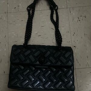 Kurt Geiger London
Drench Large Chain Strap Quilted Shoulder Bag